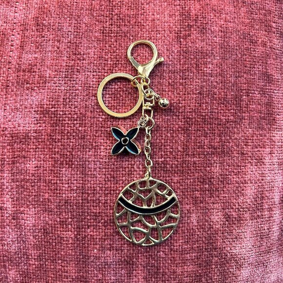 GEOMETRIC Bag Charm Black Gold Tone - Picture 3 of 8